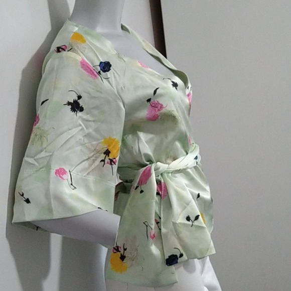 Cest Moi wrap top M/L - Picture 2 of 9